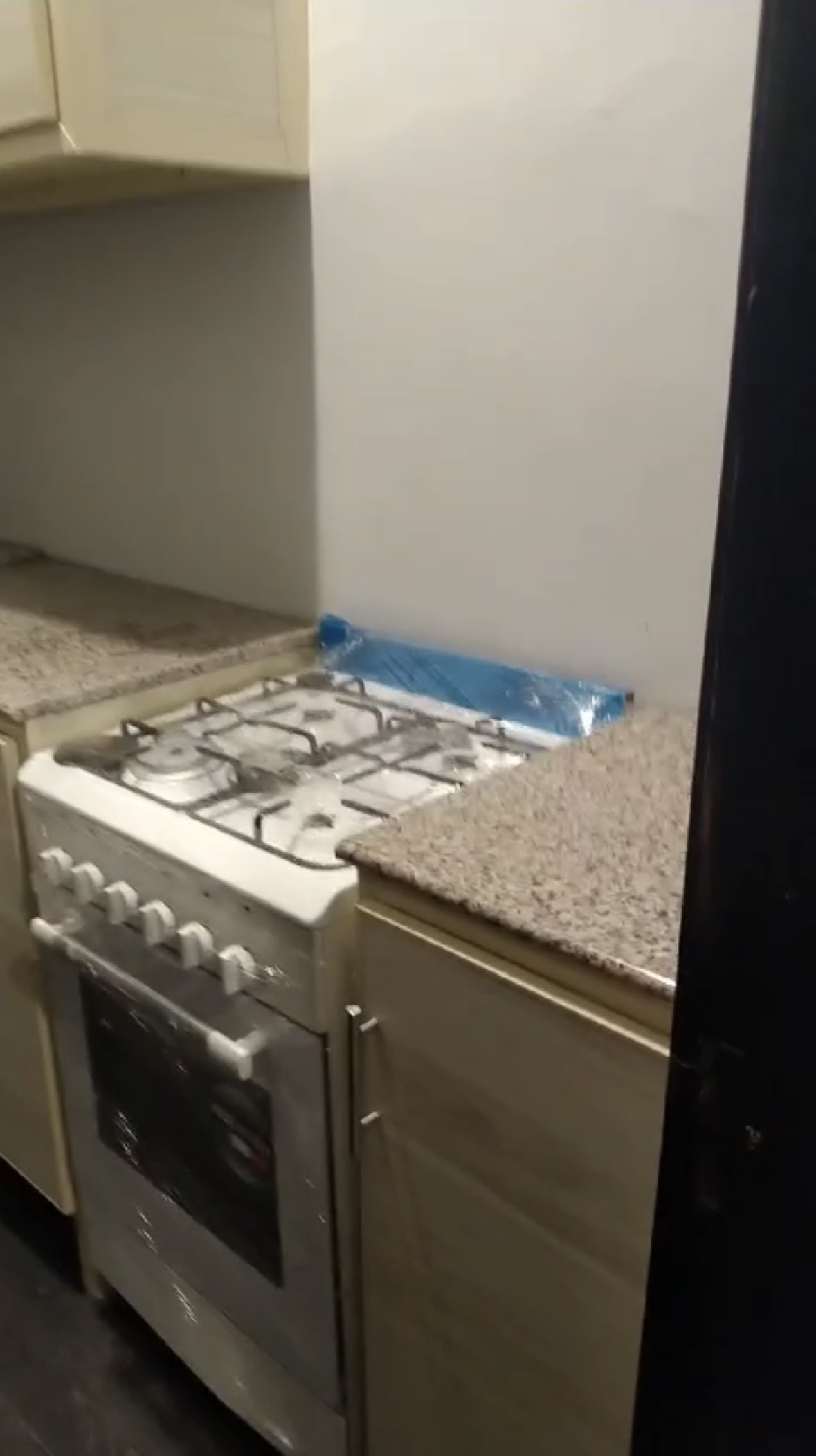 سيده عربيه مشاركة سكن