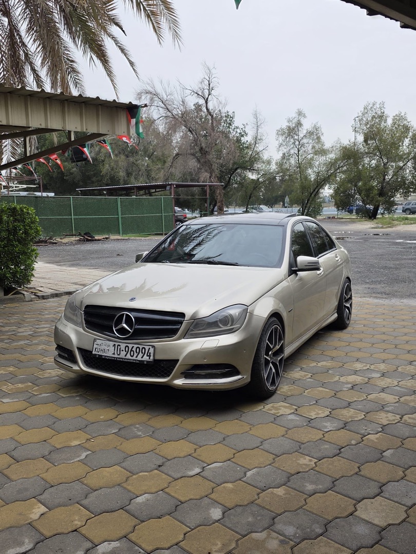 للبيع مرسيدس c250 مديل2012
