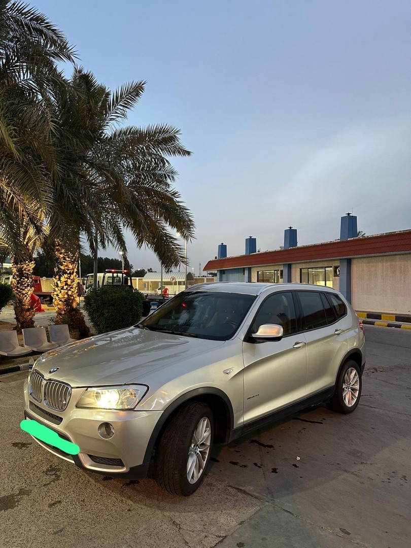 للبيع bmw x3 2012