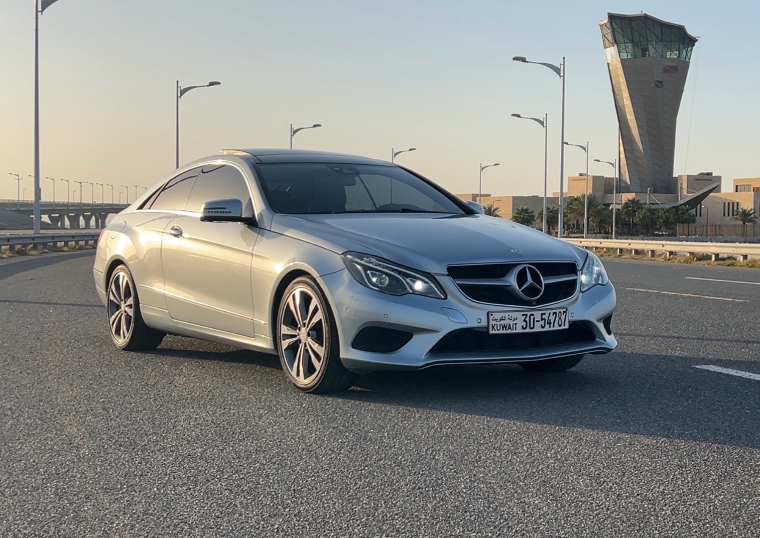 لـلـبـيـع مرسيدس بنز E250 Coupe