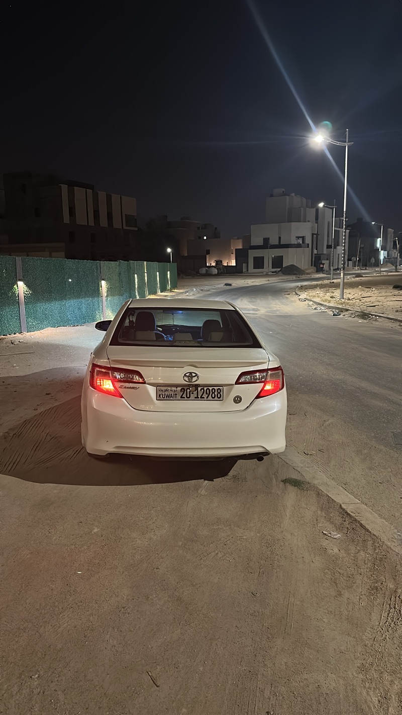 للبيع تيوتا كامريGL 2012