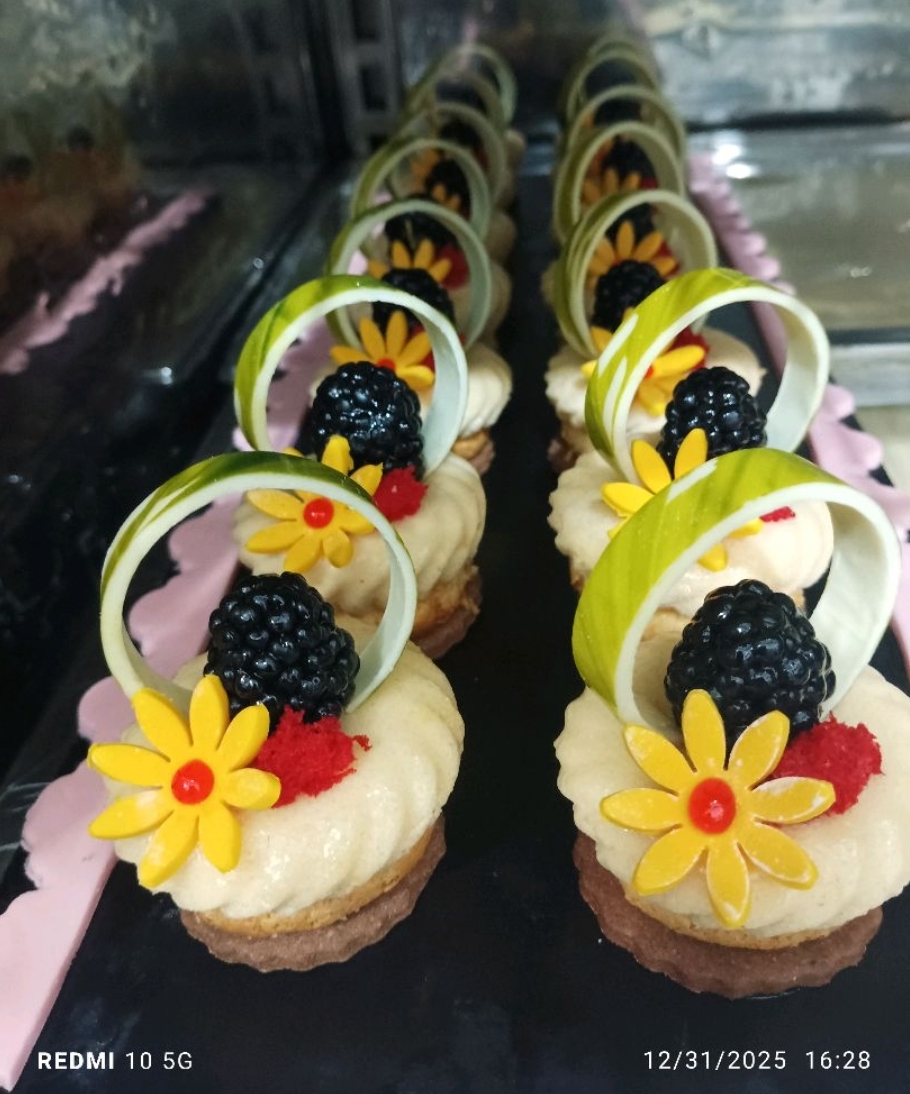 looking development pastry kitchen