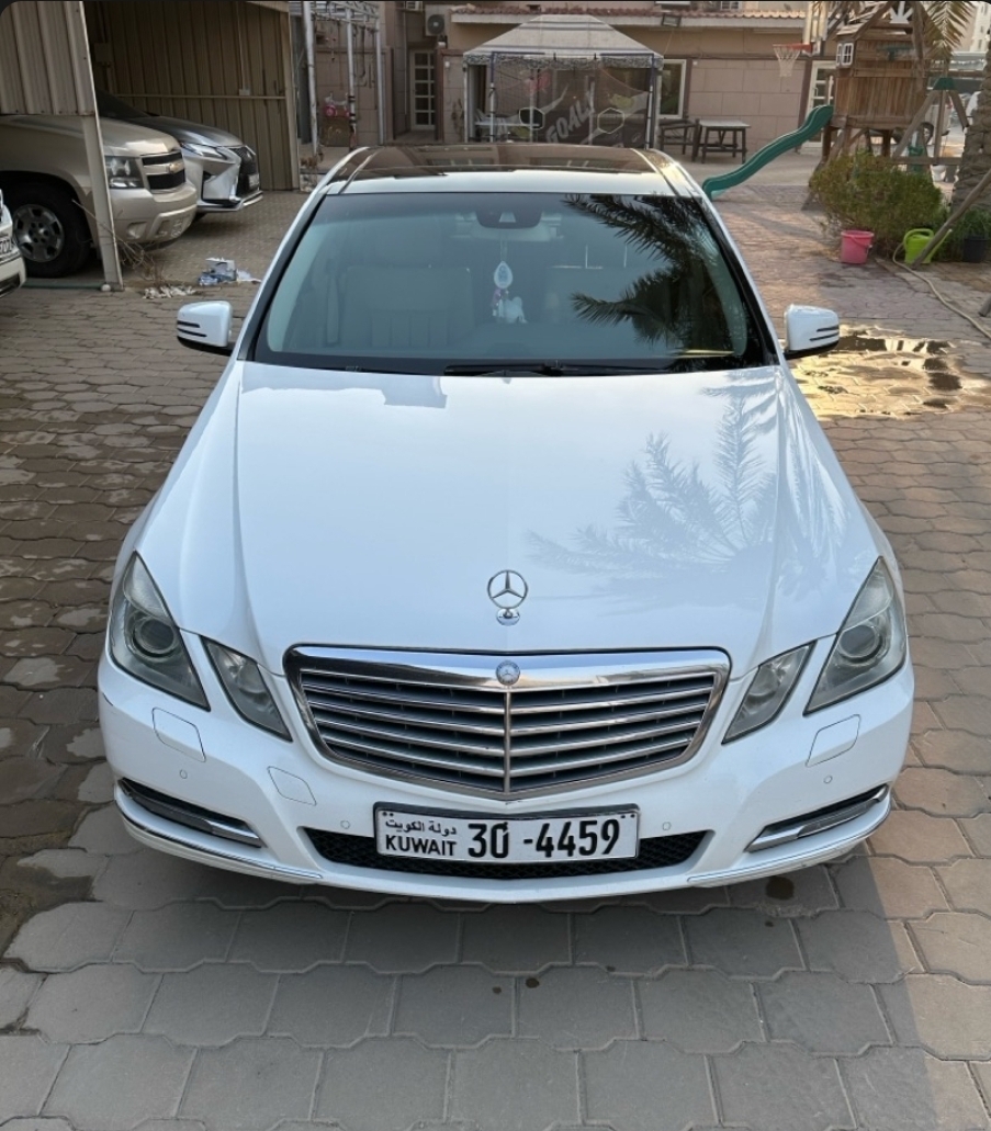 * ✅ مرسيدس E300 موديل 2013.* ✅ وارد وكالة البشر والكاظمي.* ✅ مالك أول.* ✅ ممشى 160,000 كم.* ✅ خالية من الحوادث.* ✅ فل كامل المواصفات.* ✅ صيانة منتظم
