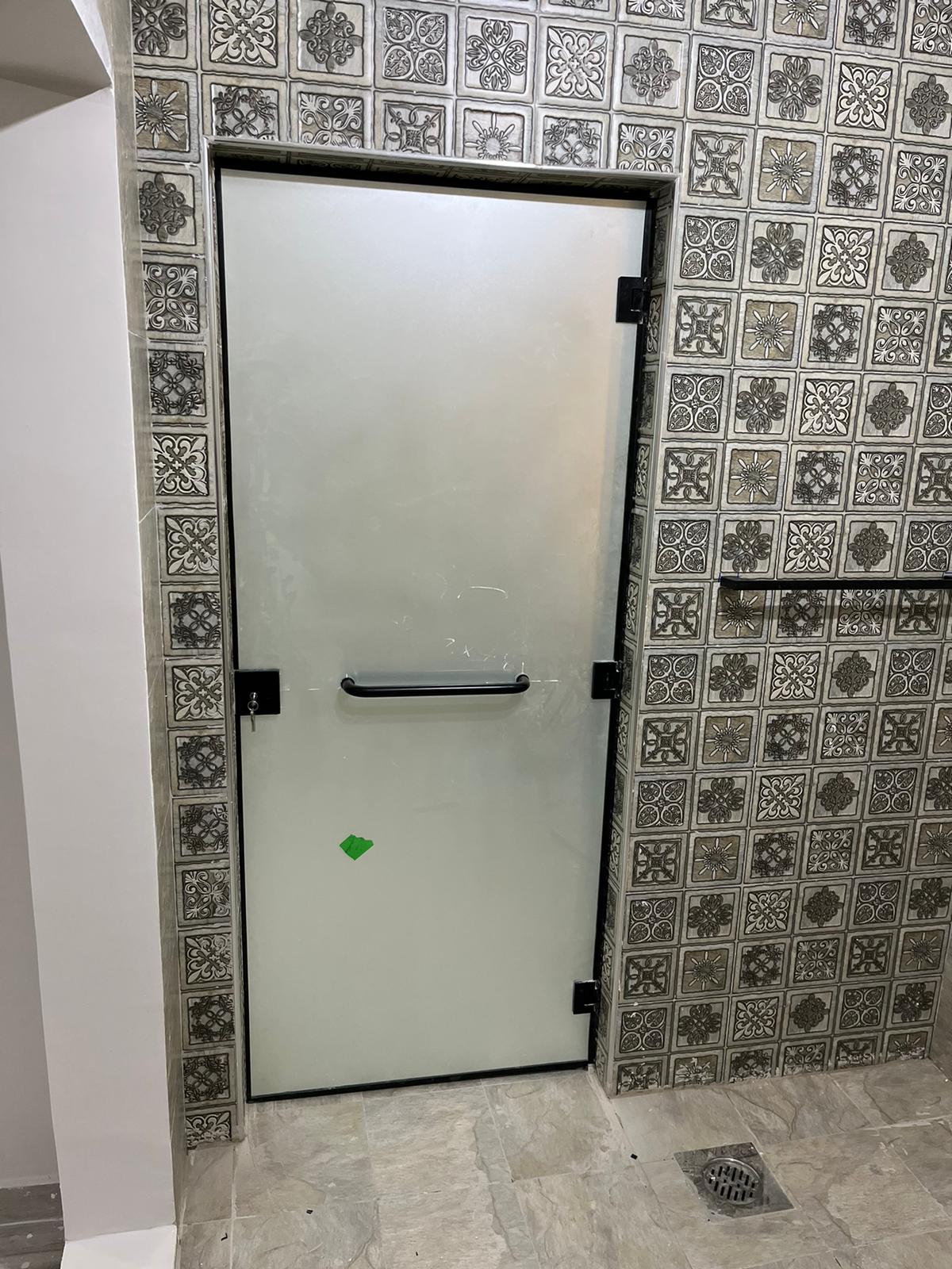 زجاج ومرايا