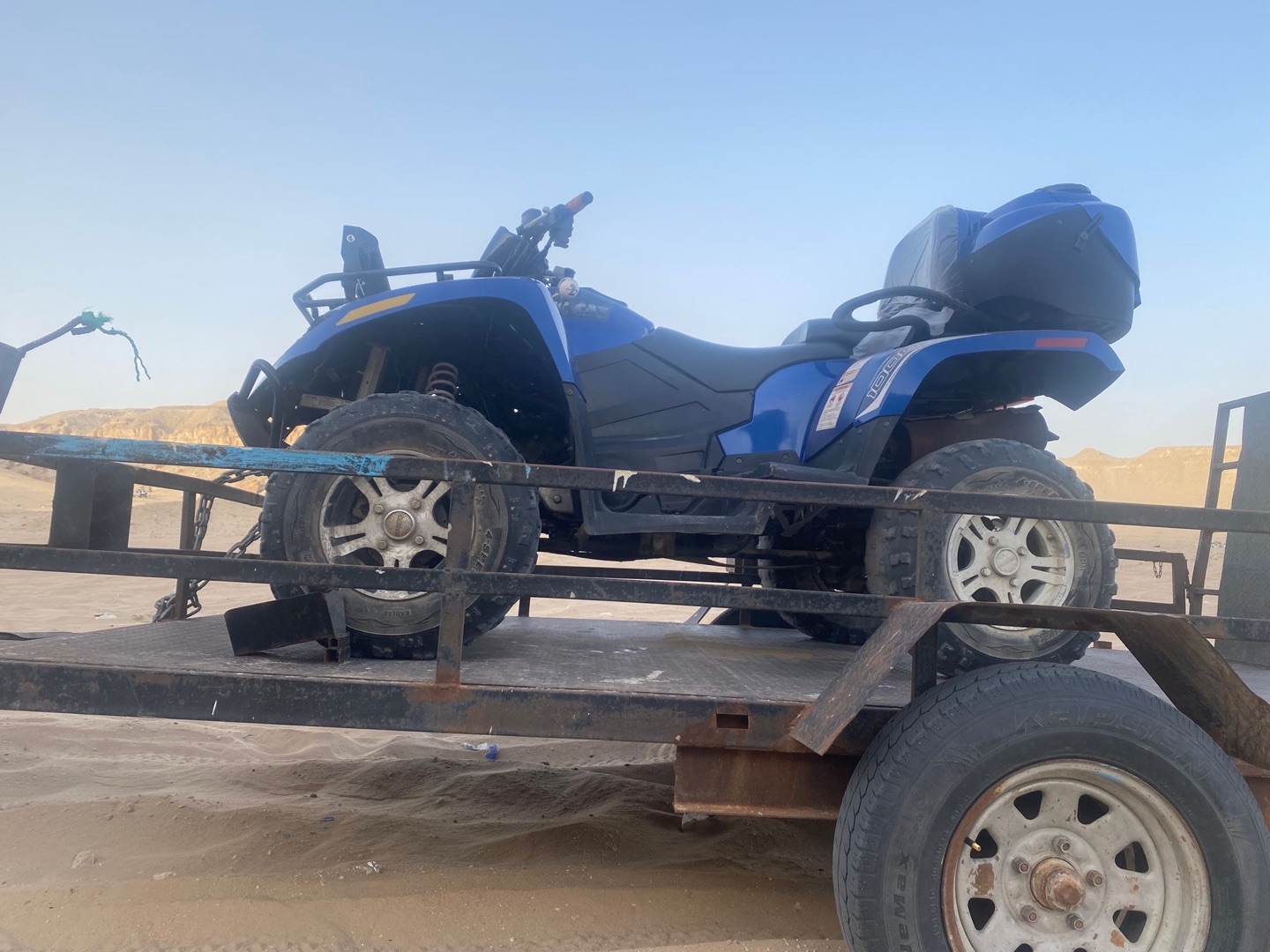 للبيع بقي امريكي حجم ١٠٠٠ بحاله جيده