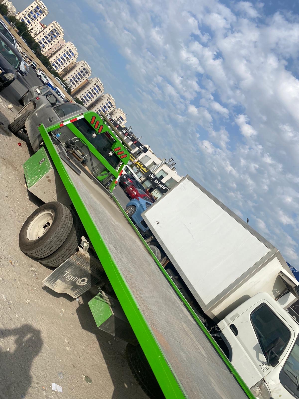 سطحه للبيع