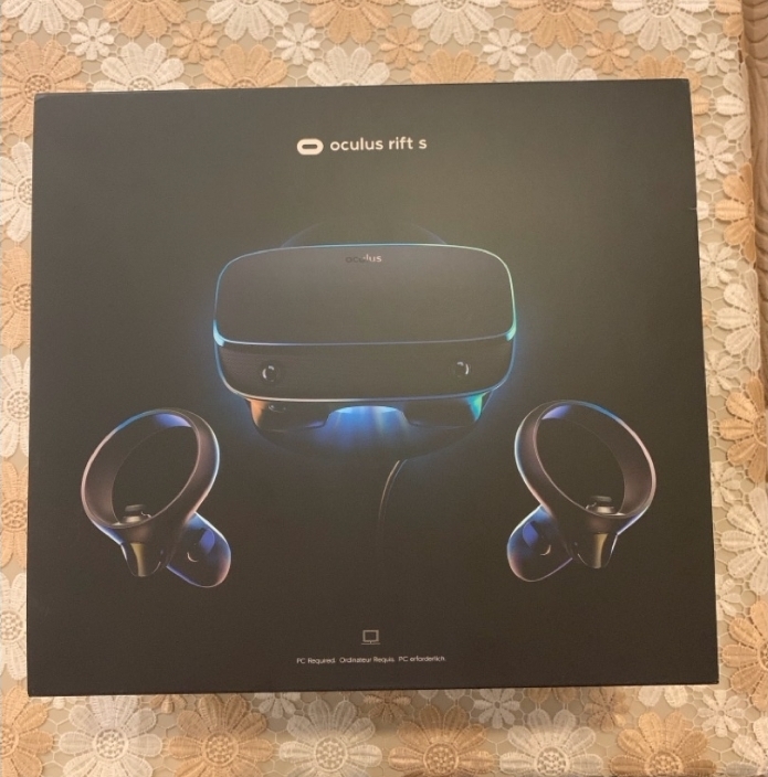 للبيع Oculus Rift S – نظيف ومستعمل خفيف حاله كالجديد