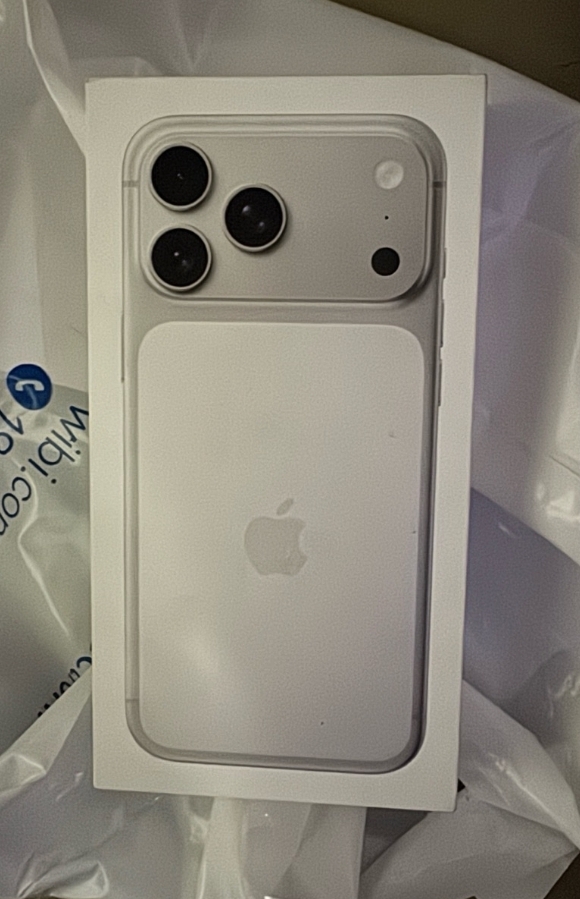 I phone 17 pro max