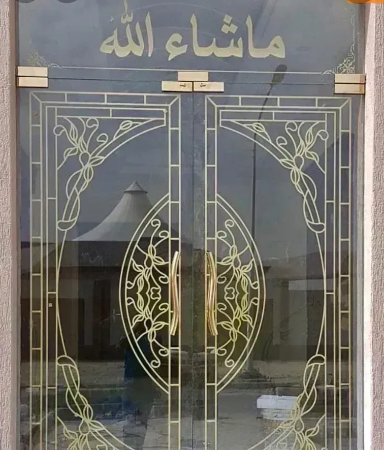 تركيب جميع انواع زجاج السيكريت والمرايا