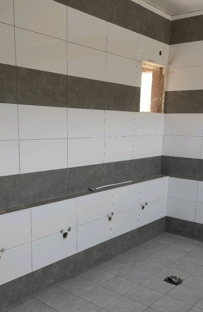 ابو معاذ لتركيب السيراميك والبورسلين والرخام بجميع انواعه 01116744302