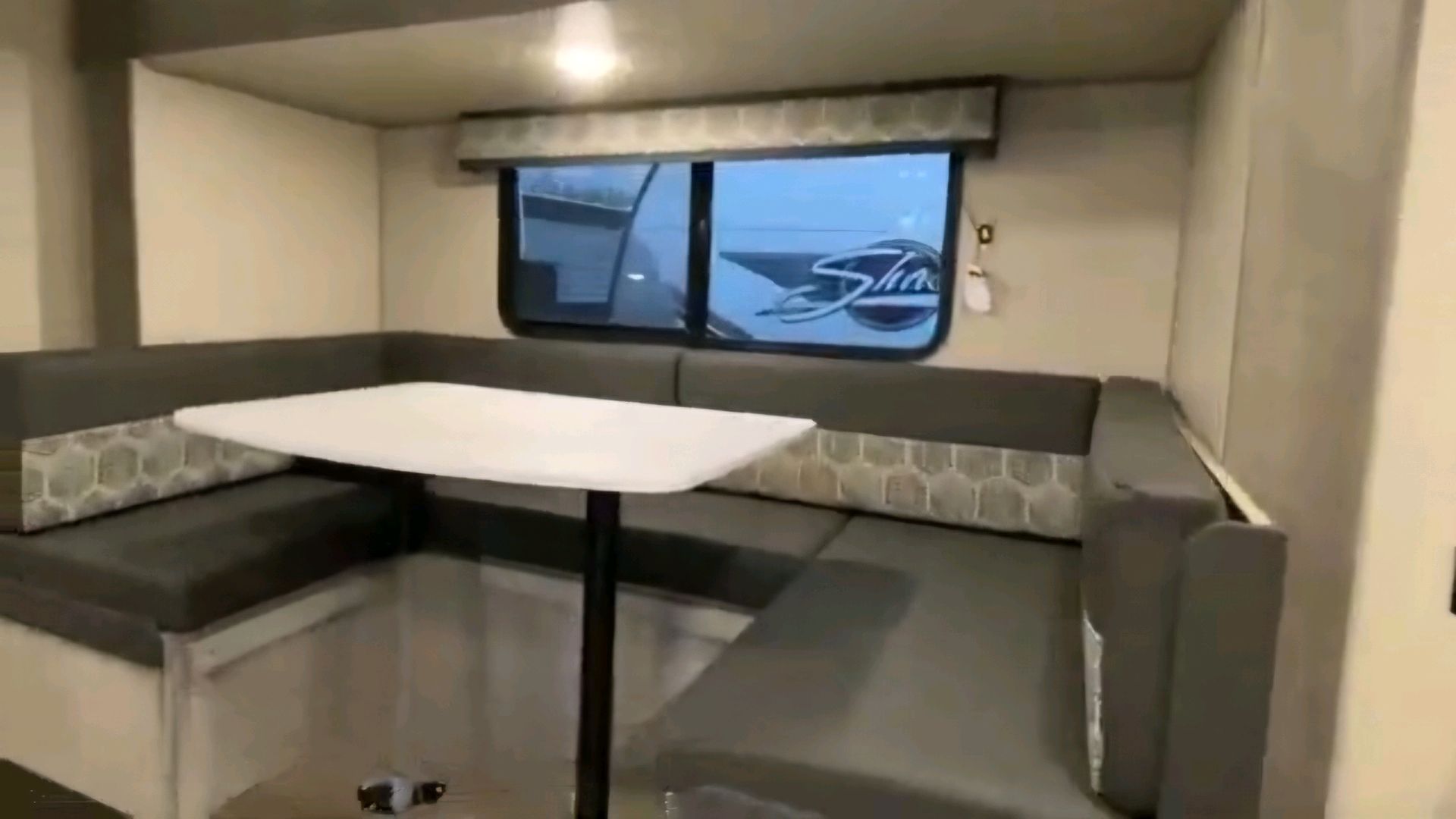 للبيع كرفان 2023 Coachmen BJS184