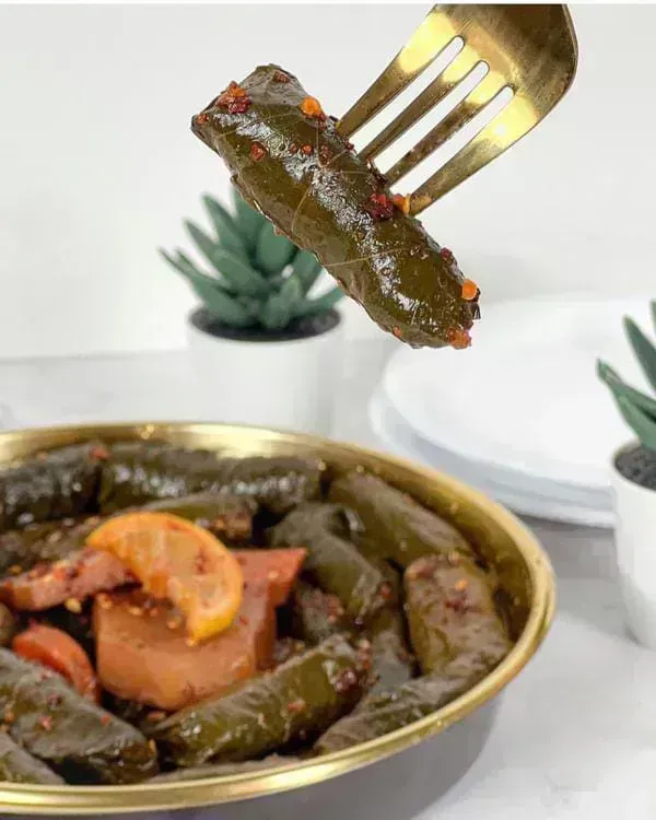 مطعم خاص بالورق عنب بأنواعها