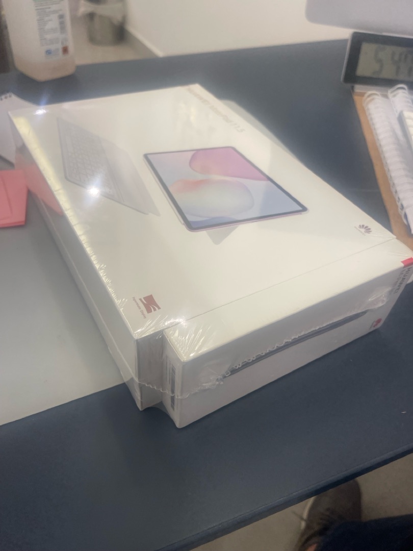 New HUAWEI tablet + New Smart Key board + New Pen