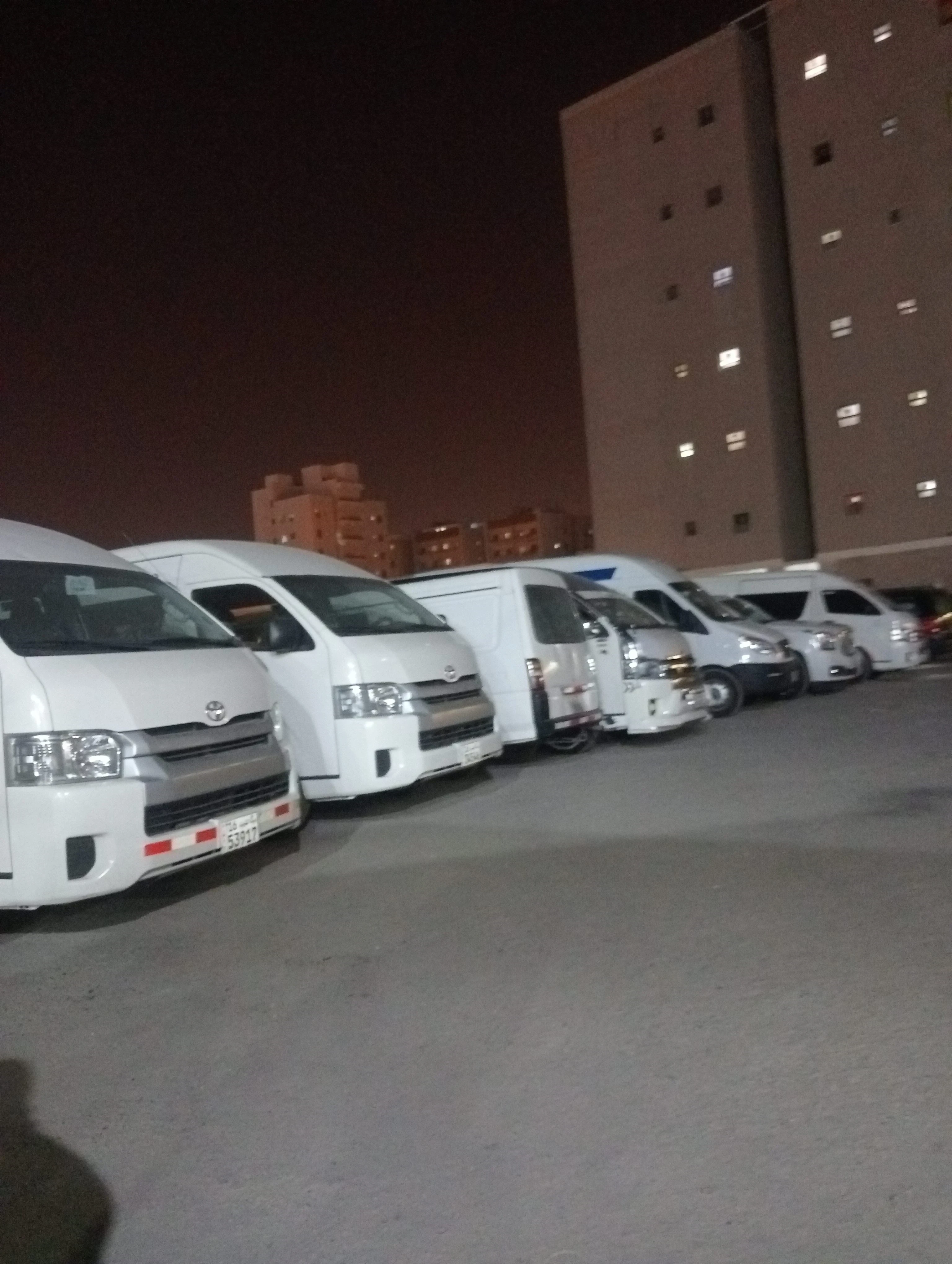 باصات للجار مع سائق