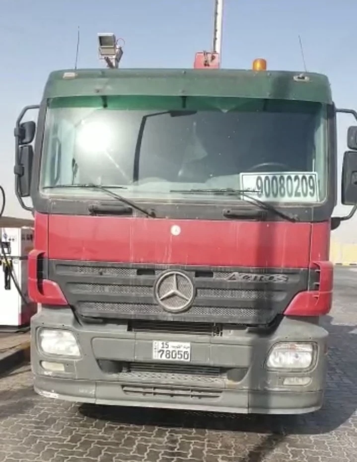لوري كرين للبيع
