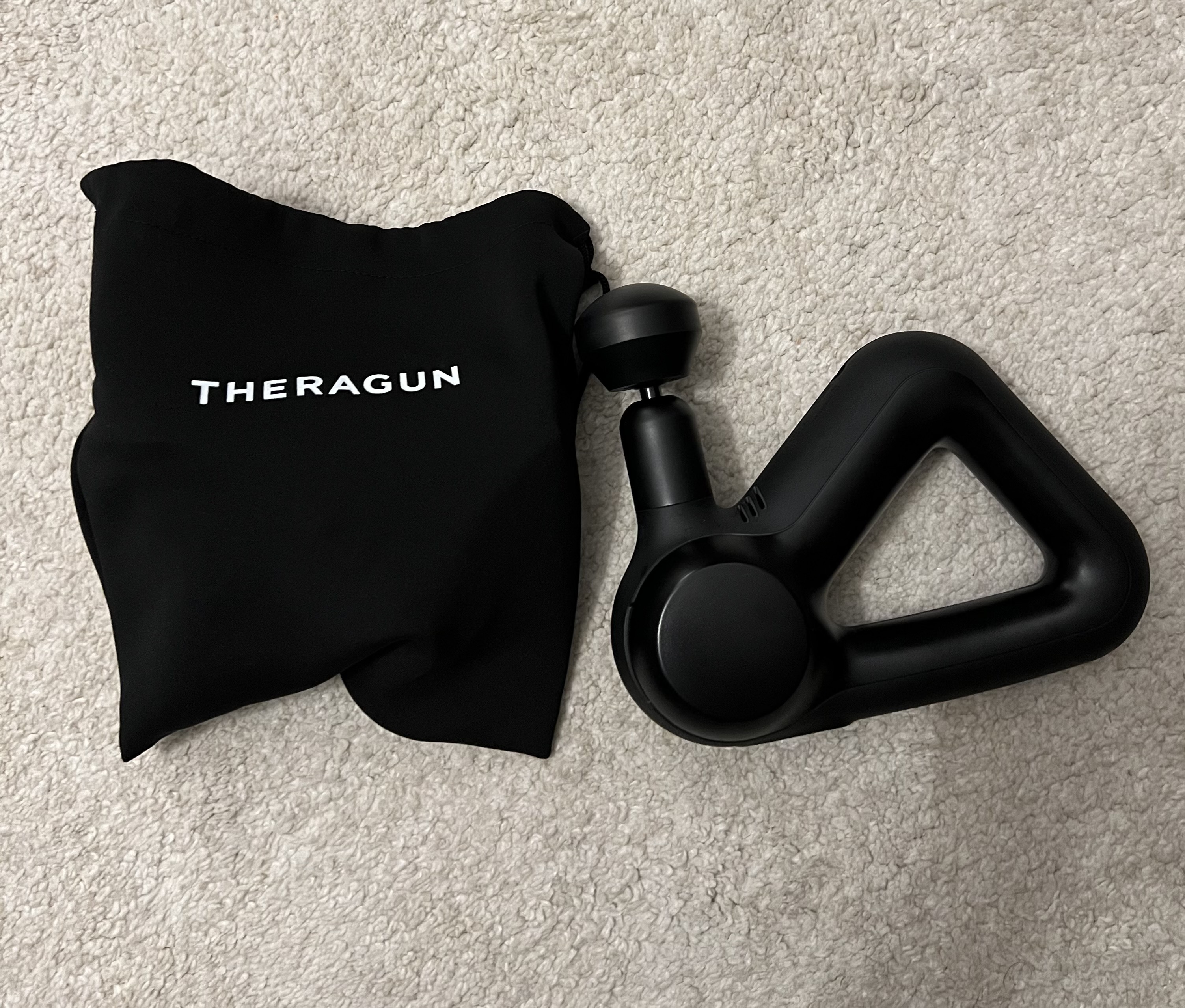 Theragun prime جهاز مساج