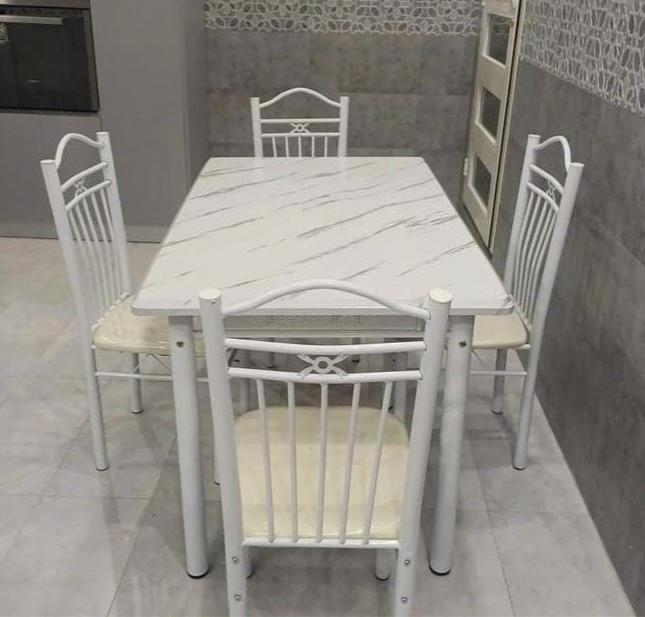 البيرق الالماسي للاثاث